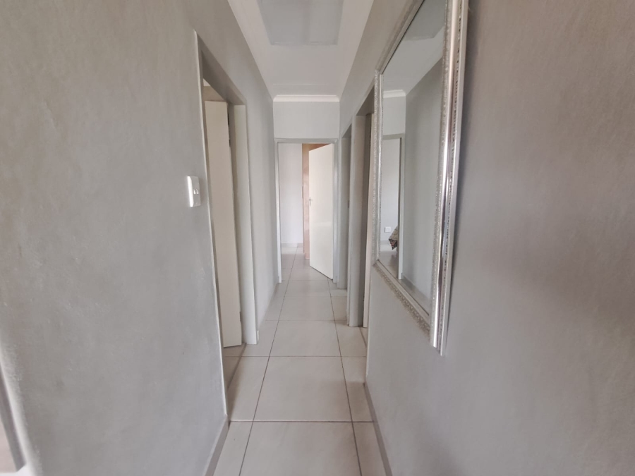 3 Bedroom Property for Sale in Waterval East North West